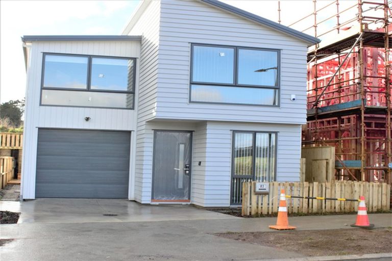 Photo of property in 83 Matakohe Road, Westgate, Auckland, 0814