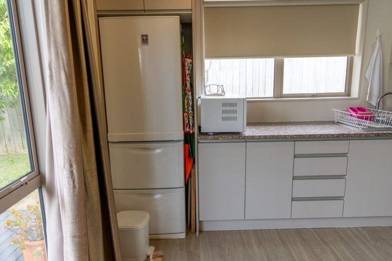 Photo of property in 60 Cardiff Road, Pakuranga, Auckland, 2010