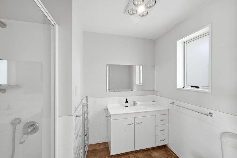 Photo of property in 2/40 Hare Street, Ilam, Christchurch, 8041