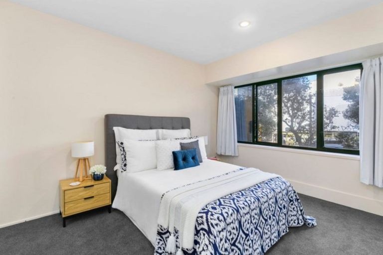 Photo of property in St Peters Apartments, 1d/192 Willis Street, Te Aro, Wellington, 6011