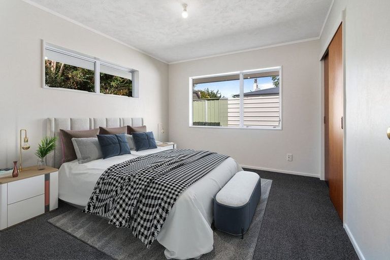 Photo of property in 1b Hendon Place, West End, Palmerston North, 4412