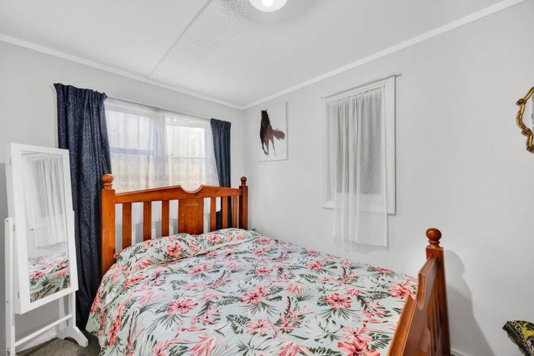 Photo of property in 34 Kent Street, Patea, 4520