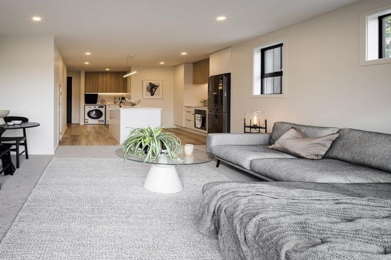 Photo of property in 1/90 Oxford Terrace, Epuni, Lower Hutt, 5011