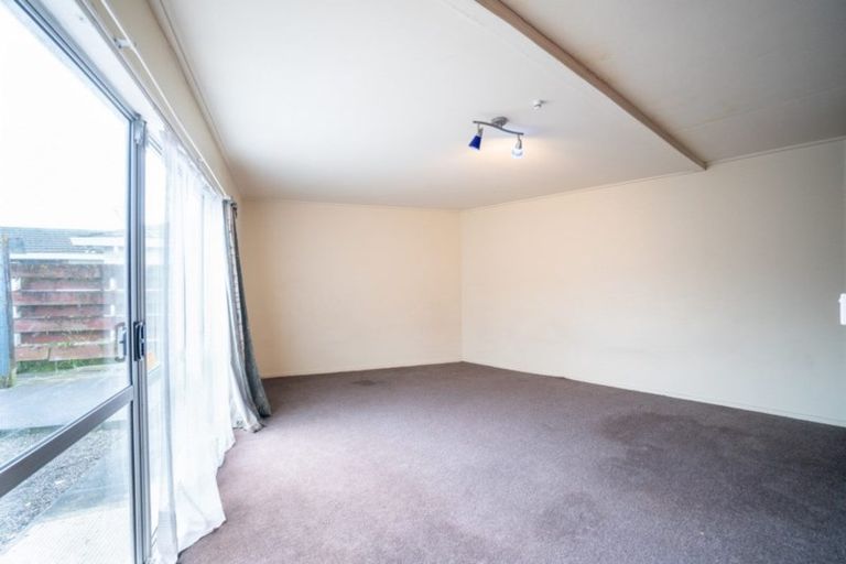 Photo of property in 1 Wedgwood Grove, Highbury, Palmerston North, 4412