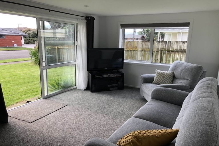 Photo of property in 61 Whiteley Street, Moturoa, New Plymouth, 4310