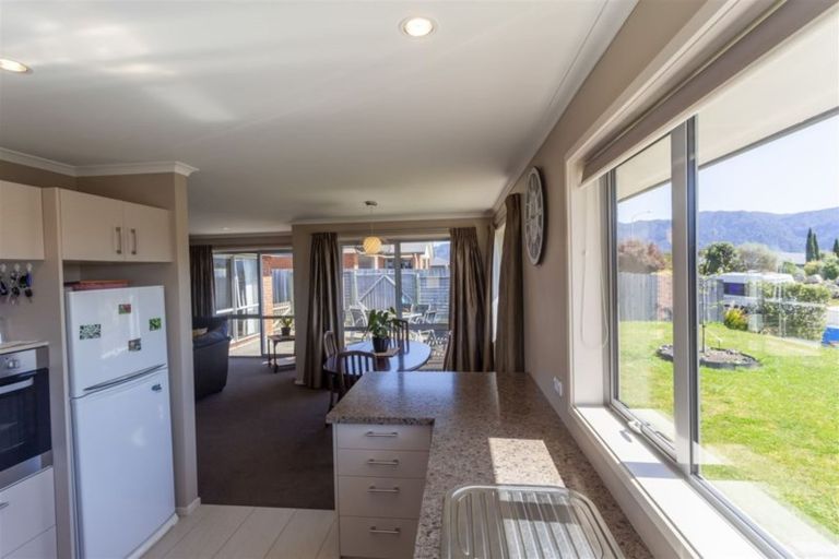 Photo of property in 5 Ruataniwha Drive, Collingwood, 7073