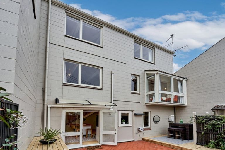 Photo of property in 6 Cottleville Terrace, Thorndon, Wellington, 6011