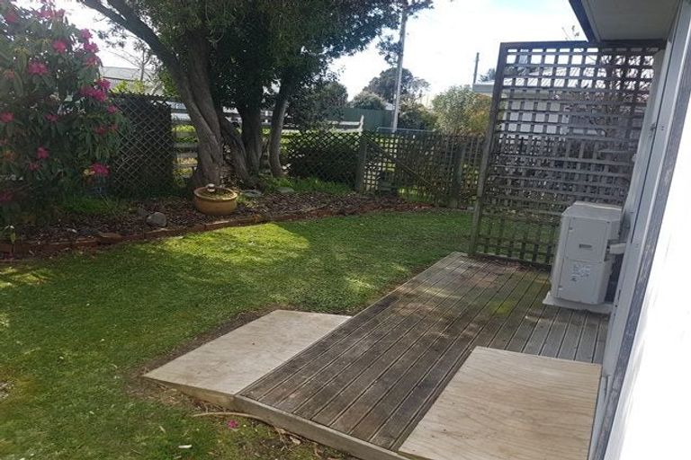 Photo of property in 2/239a Vogel Street, Roslyn, Palmerston North, 4414