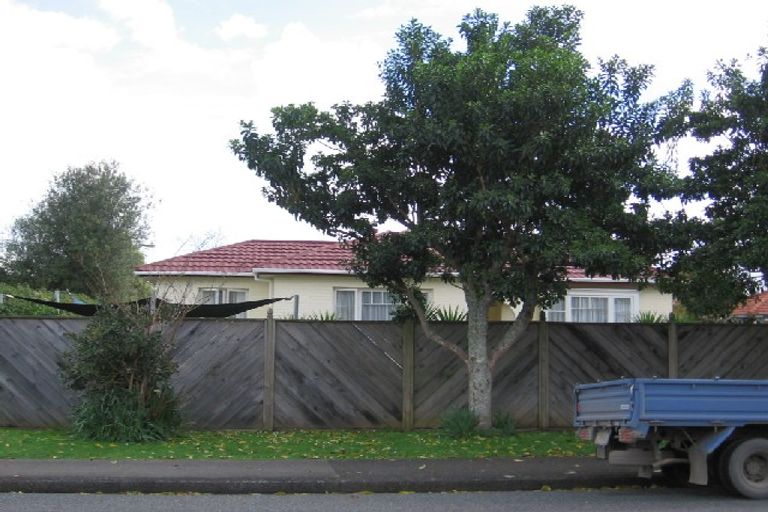 Photo of property in 2/19 Elizabeth Street, Kensington, Whangarei, 0112