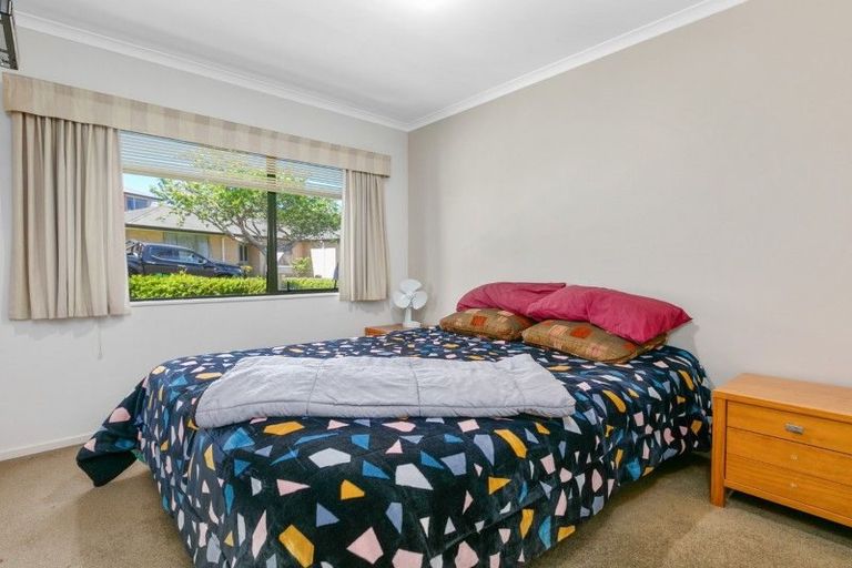Photo of property in 15 Norwich Place, Bethlehem, Tauranga, 3110