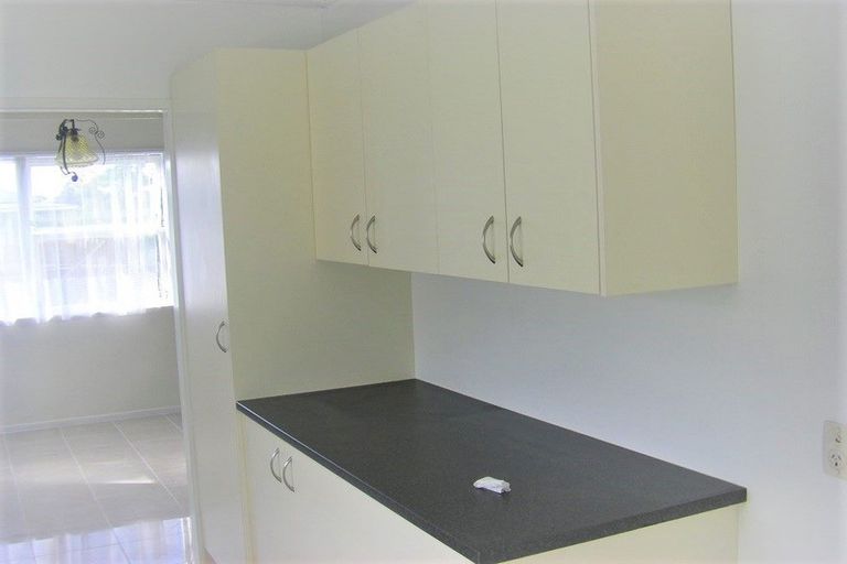 Photo of property in 7 Cheryl Place, Hillcrest, Auckland, 0627