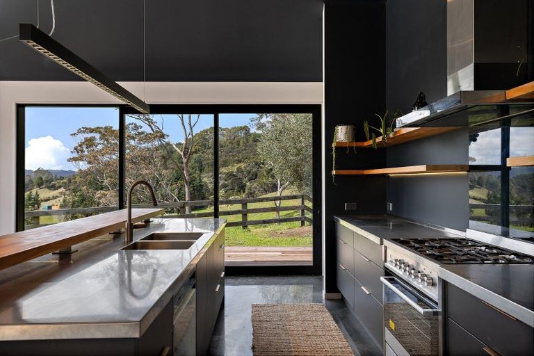 Photo of property in 75 Fagan Lane, Kaimarama, Whitianga, 3591