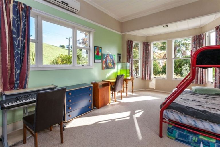 Photo of property in 150 Thames Coast Sh25 Road, Whakatete Bay, Thames, 3575