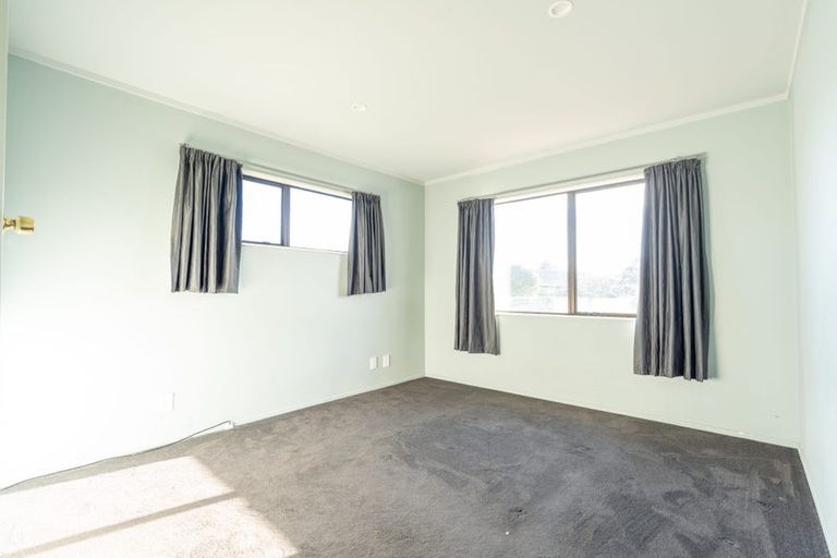 Photo of property in 56 Geraldine Crescent, Cloverlea, Palmerston North, 4412
