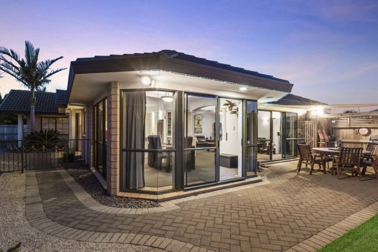 Photo of property in 35 Ocean Crest, Papamoa Beach, Papamoa, 3118