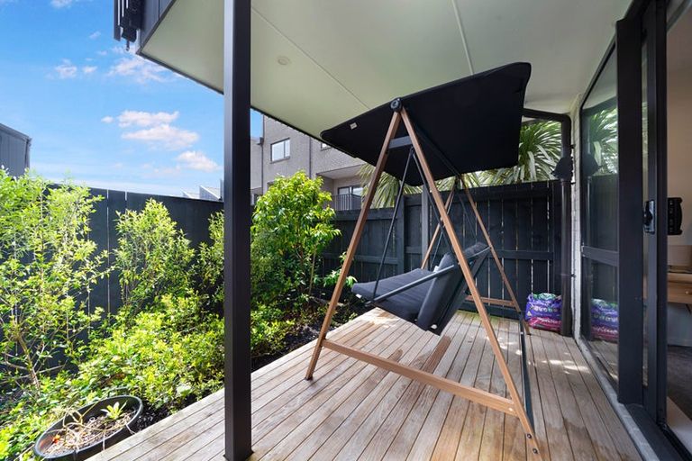 Photo of property in 7/30b Westgate Drive, Massey, Auckland, 0614