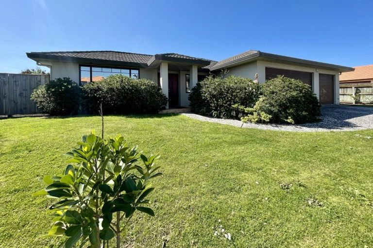 Photo of property in 33 Russell Robertson Drive, Havelock North, 4130