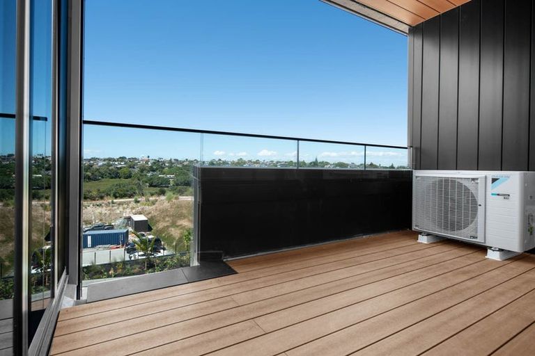 Photo of property in Amaia, 405/48 Esmonde Road, Takapuna, Auckland, 0622