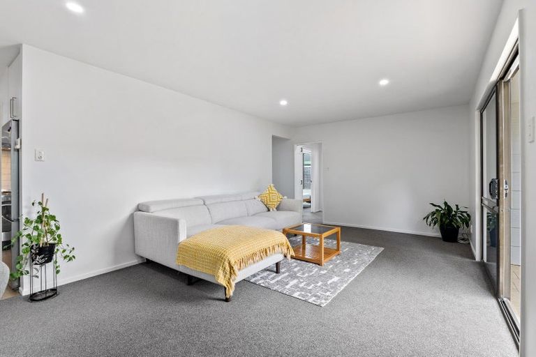 Photo of property in 1/3 Thornhill Place, Sockburn, Christchurch, 8042