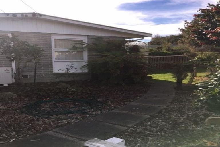 Photo of property in 10a Bygrave Place, Bishopdale, Christchurch, 8053