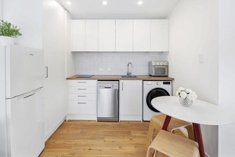 Photo of property in 533 Broadway, Miramar, Wellington, 6022