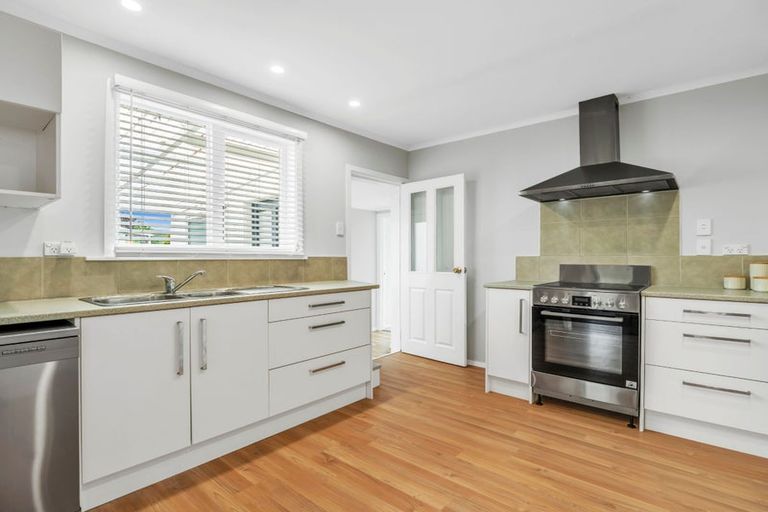 Photo of property in 1 Ngareta Road, Mourea, Rotorua, 3074