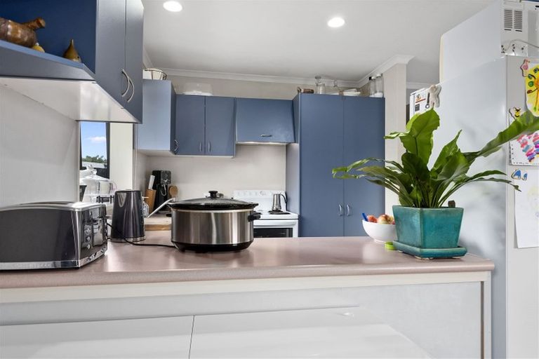 Photo of property in 49 Kane Road, Papamoa Beach, Papamoa, 3118