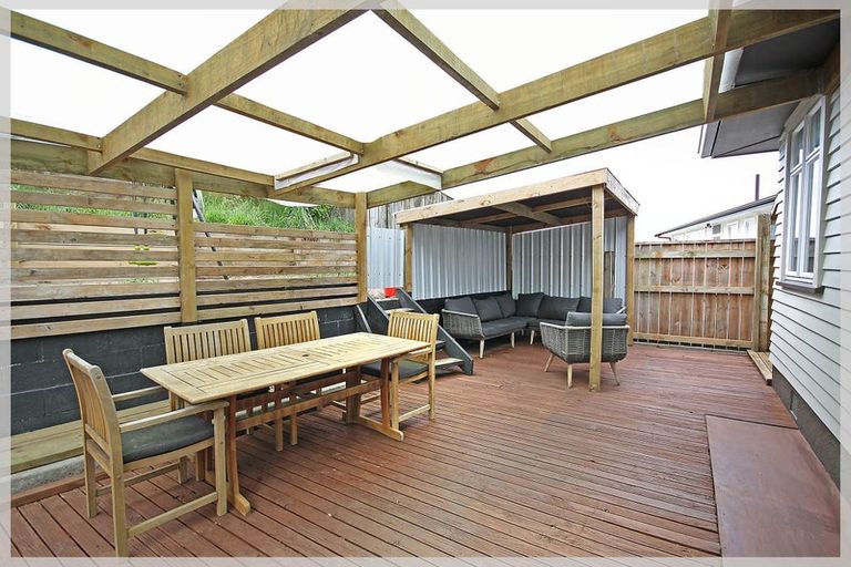 Photo of property in 47 Park Street, Foxton, 4814