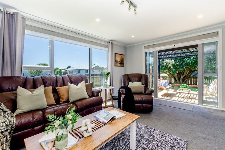 Photo of property in 1 Anikia Court, Paraparaumu, 5032