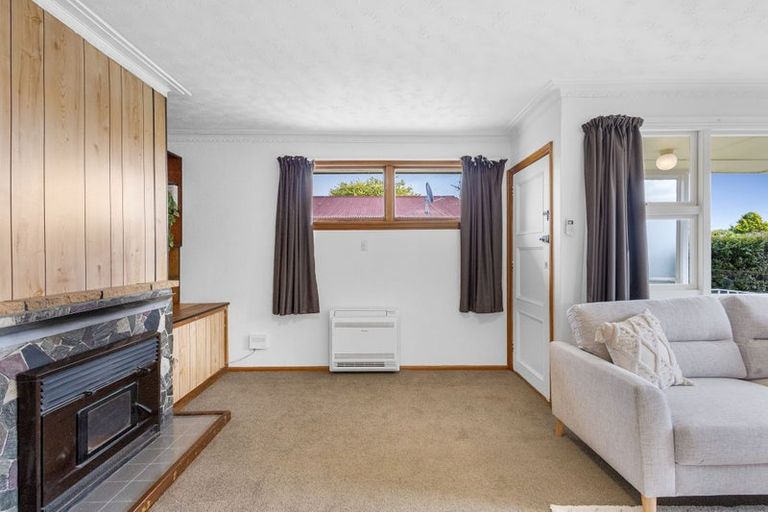 Photo of property in 20 Kathleen Crescent, Hornby, Christchurch, 8042