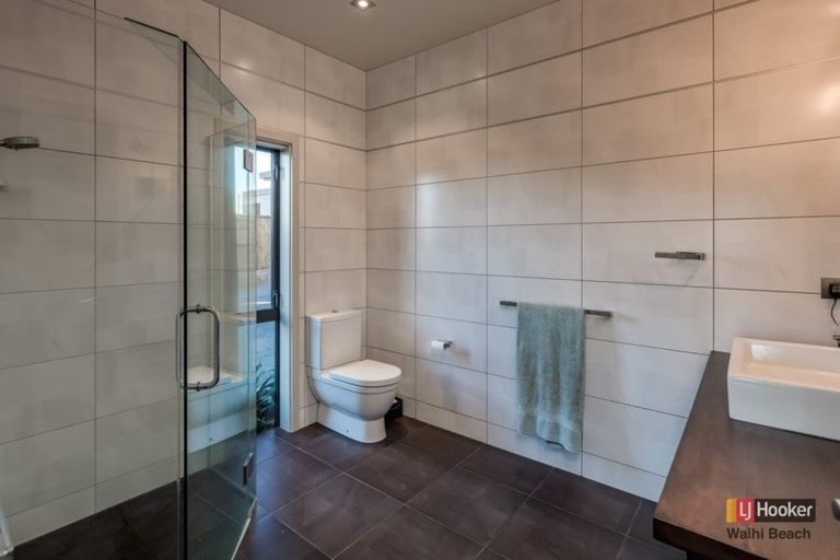 Photo of property in 111 Koutunui Road, Athenree, Katikati, 3177