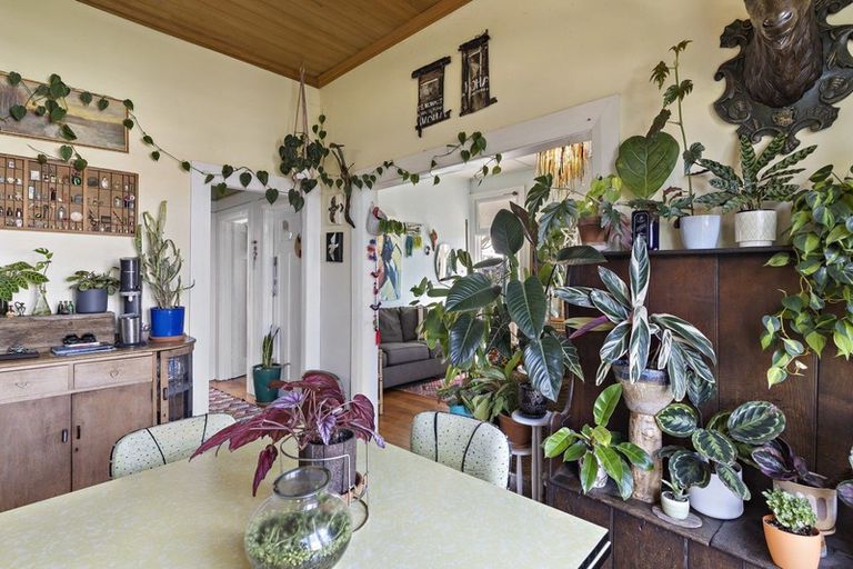 Photo of property in 10 Venice Street, Martinborough, 5711