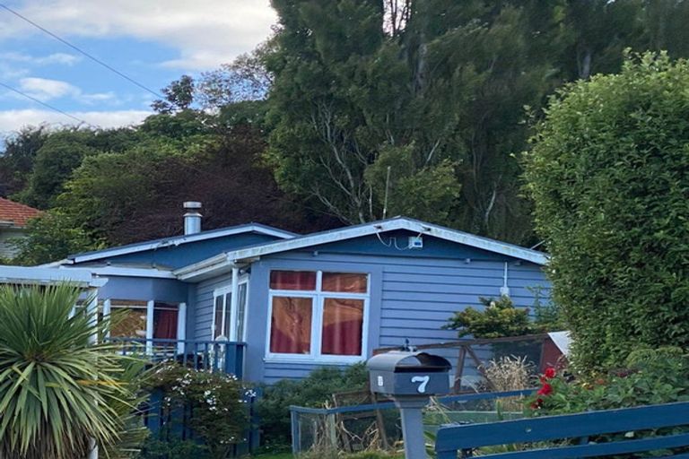 Photo of property in 7 Dickson Street, Macandrew Bay, Dunedin, 9014