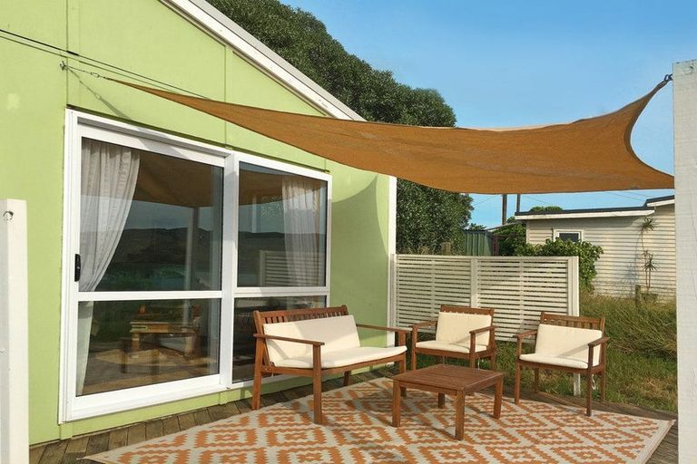 Photo of property in 14 Wainamu Road, Raglan, 3297