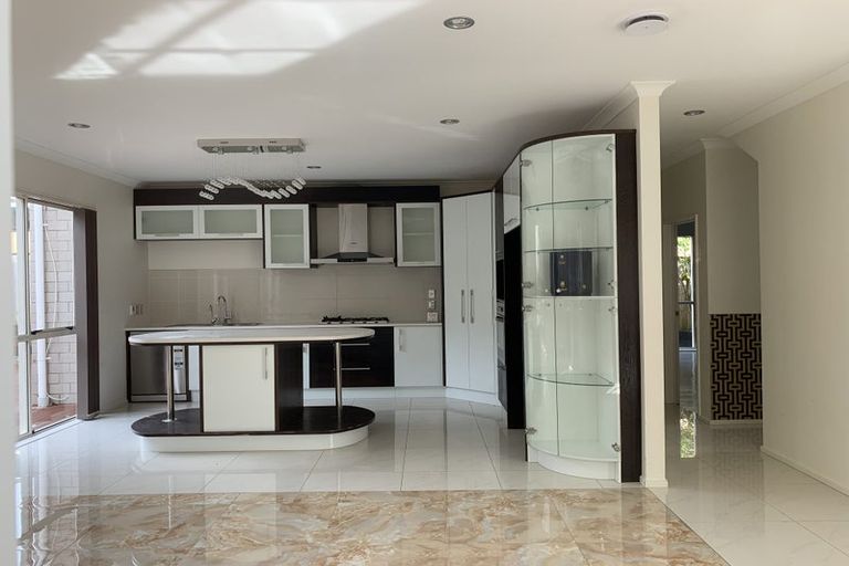 Photo of property in 51 Terrasini Drive, Flat Bush, Auckland, 2019