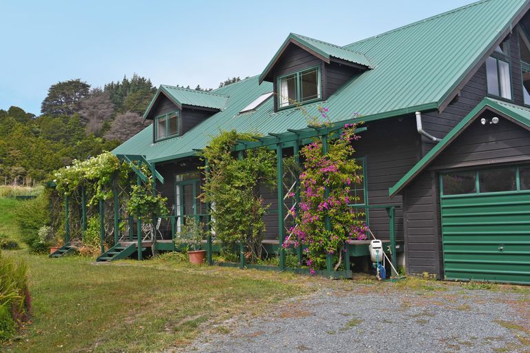 Photo of property in 64 Dennis Road, Kaipara Flats, Warkworth, 0981