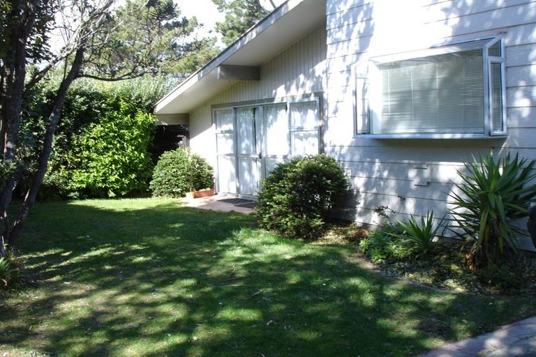 Photo of property in 12 Venus Place, Whitby, Porirua, 5024