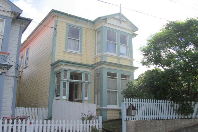 Photo of property in 11 Paterson Street, Mount Victoria, Wellington, 6011