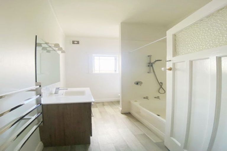 Photo of property in 8 Bracken Avenue, Takapuna, Auckland, 0622