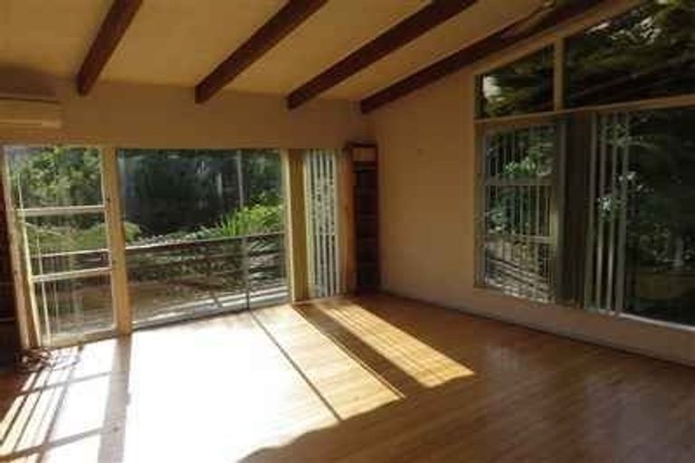 Photo of property in 809 Beach Road, Browns Bay, Auckland, 0630