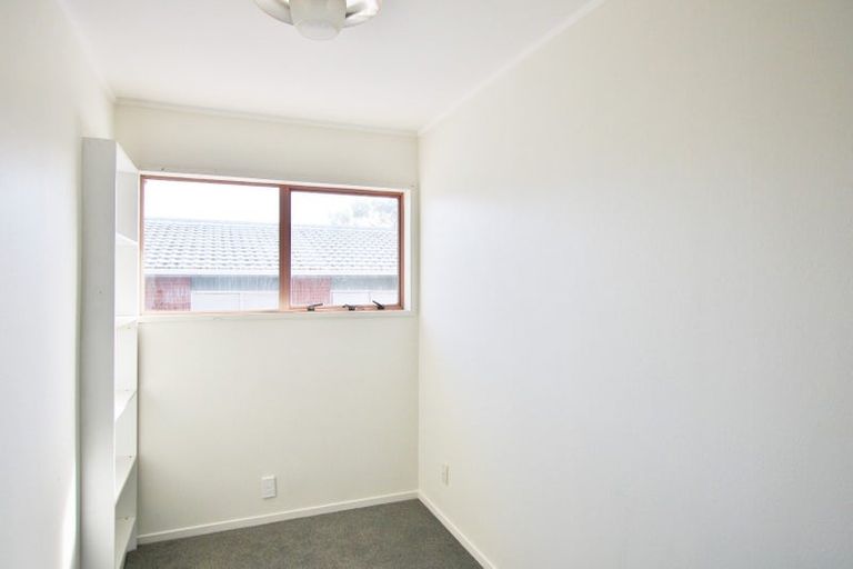 Photo of property in 1/26 Cromdale Avenue, Highland Park, Auckland, 2010