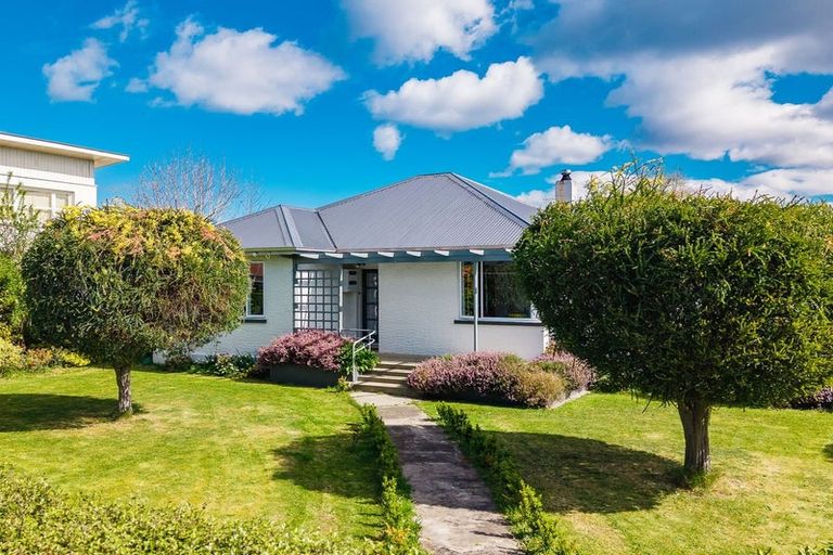 Photo of property in 16 Belt Street, Waimate, 7924