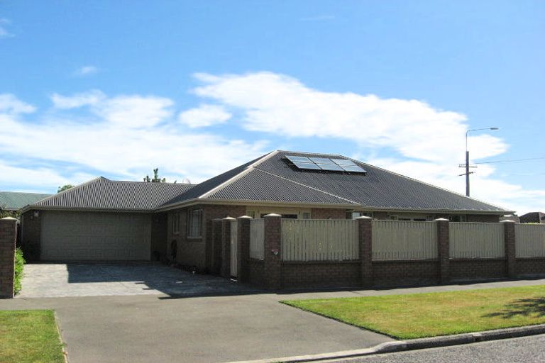 Photo of property in 65 Bevington Street, Avonhead, Christchurch, 8042