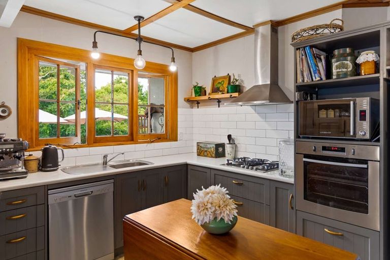 Photo of property in 12 Caius Avenue, Gonville, Whanganui, 4501