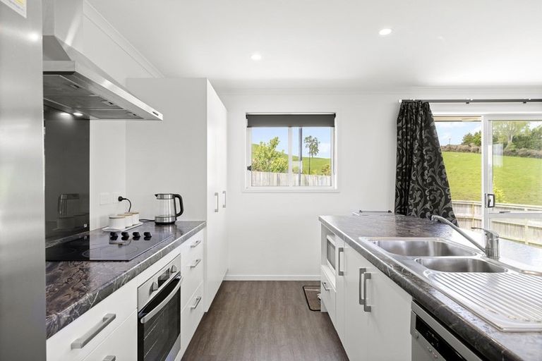 Photo of property in 66 Rosella Drive, Welcome Bay, Tauranga, 3112