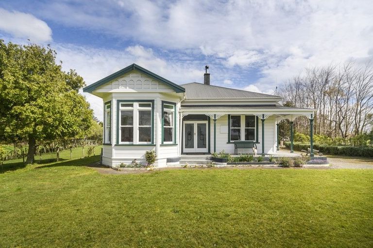 Photo of property in 803 Roberts Line, Bunnythorpe, Palmerston North, 4478