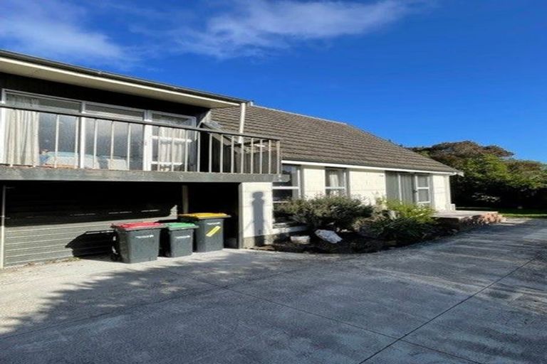 Photo of property in 2/240a Estuary Road, South New Brighton, Christchurch, 8062