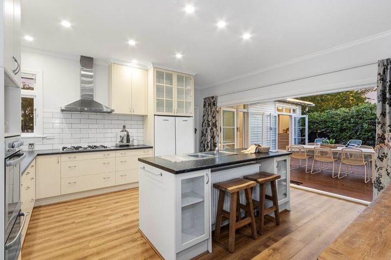 Photo of property in 65 Paparoa Street, Papanui, Christchurch, 8053