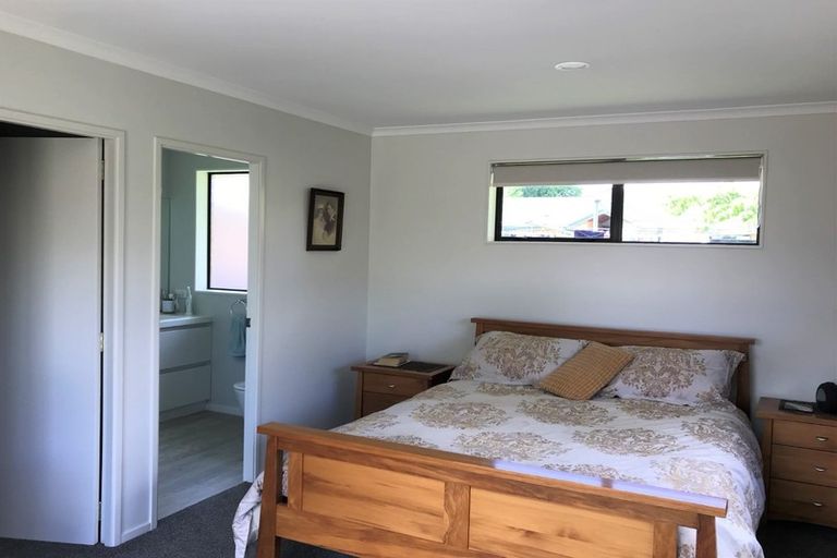 Photo of property in 2 Alley Place, Leamington, Cambridge, 3432