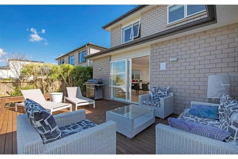 Photo of property in 24 Castlederg Drive, Flat Bush, Auckland, 2019